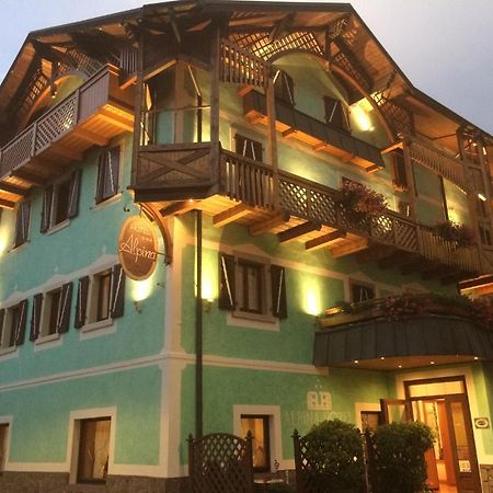 Hotel Alpina Pinzolo Ngoại thất bức ảnh