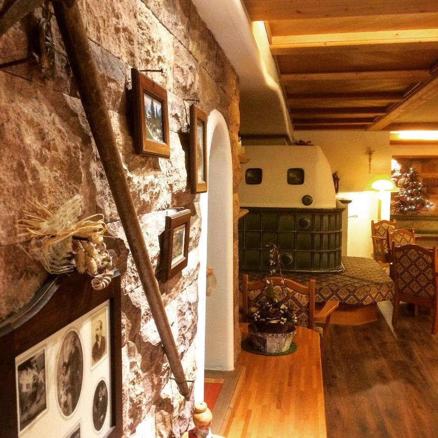 Hotel Alpina Pinzolo Ngoại thất bức ảnh