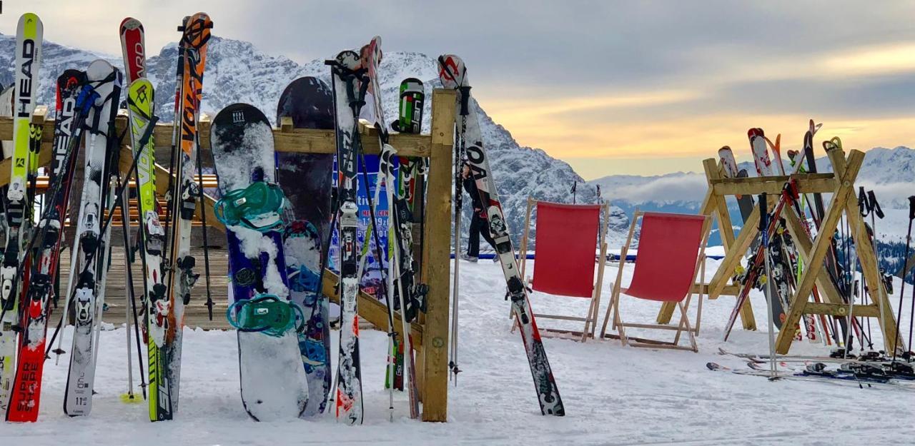 Hotel Alpina Pinzolo Ngoại thất bức ảnh
