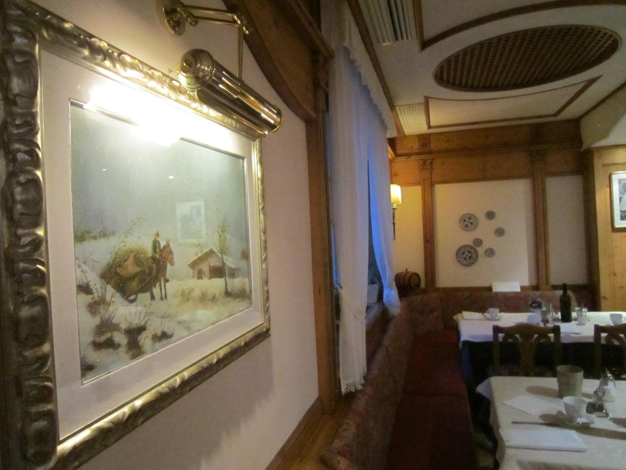 Hotel Alpina Pinzolo Ngoại thất bức ảnh