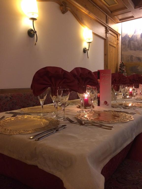 Hotel Alpina Pinzolo Ngoại thất bức ảnh